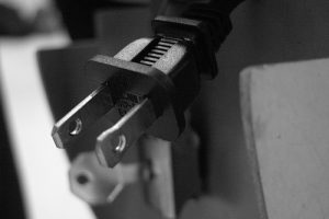 Stop Wasting Money on Electricity! A Guide to Identifying & Unplugging Standby Power Appliances