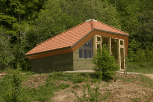7 Huge Benefits to Downsizing into a Tiny Home